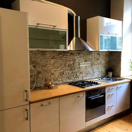 Wilcza 54 Prywatne Mieszkanie Z Balkonem W Centrum 400M Od Dworca Centralnego Samodzielne Zameldowanie! Self Check-In System! Варшава Экстерьер фото